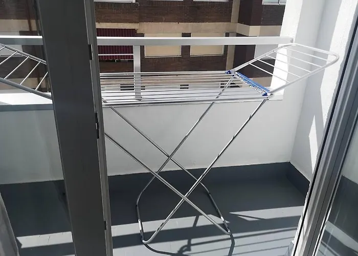 PISO MODERNO recién reformado en el CENTRO DE VIGO